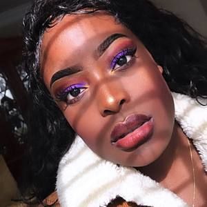 Meet your Posher, Kyla